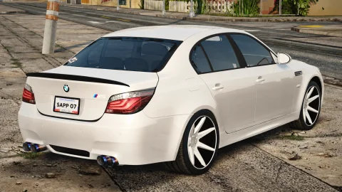 BMW M5 E60